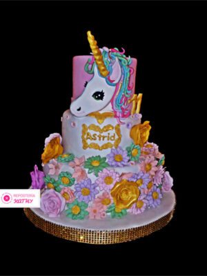 Torta Unicornio con Flores y Rosas