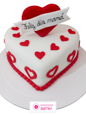Torta con Forma de Corazón y con Corazones Feliz Día Mamá