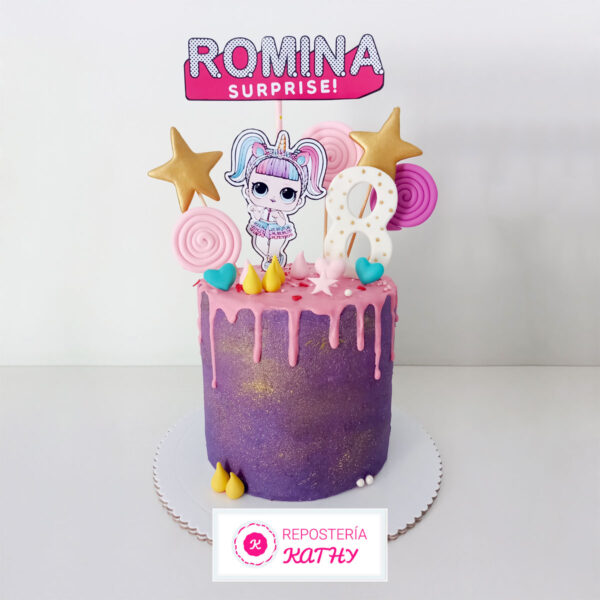 Torta Muñecas LOL Surprise con Estrellas y Paletas de Caramelo